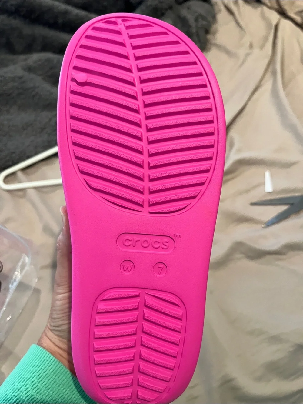 CROCS new tags